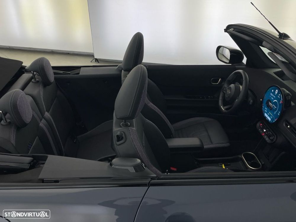 MINI Cabrio C Classic - 22