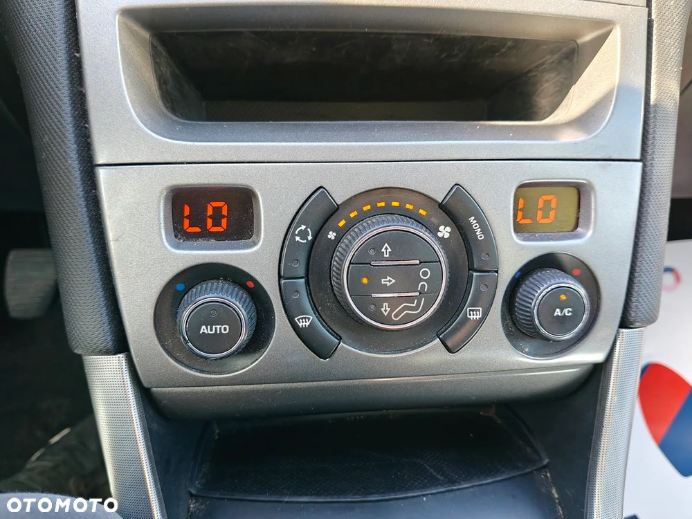 Peugeot 308 1.6 Trendy - 34