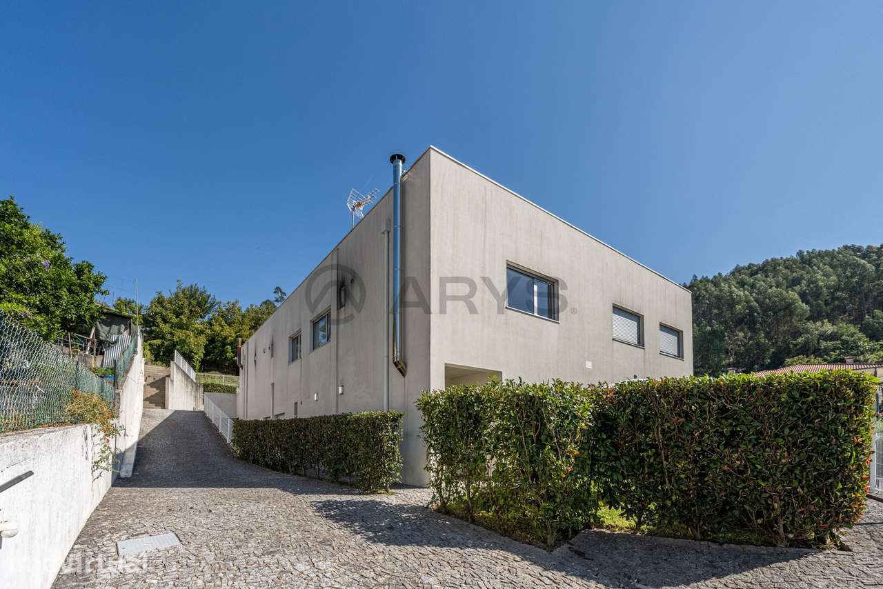 Apartamento T3 com garagem e jardim privativo - Grande imagem: 2/30
