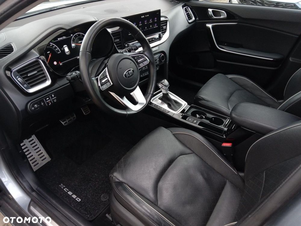 Kia XCeed 1.4 T-GDI L Business Line DCT - 13