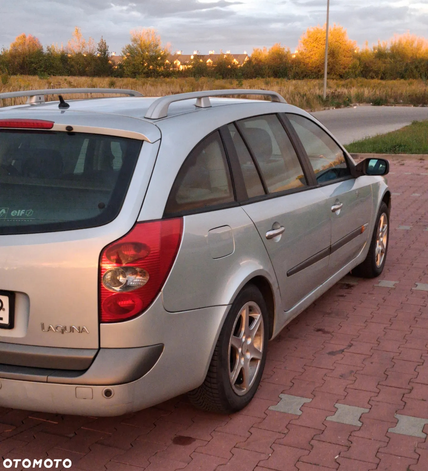 Renault Laguna 1.8 Emotion - 4