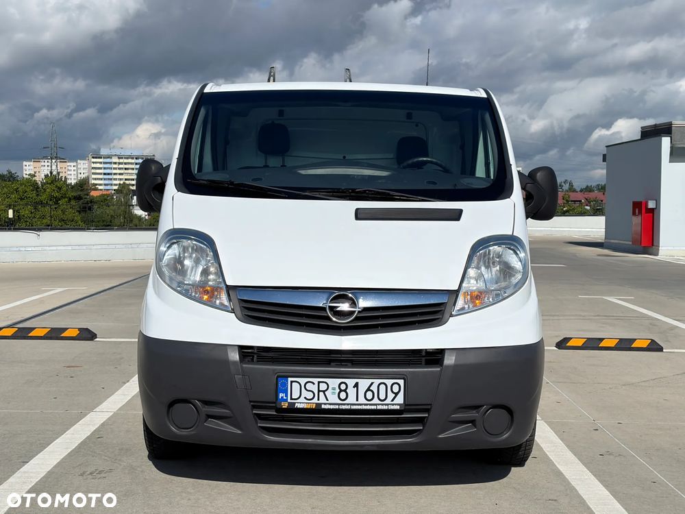 Opel Vivaro - 2