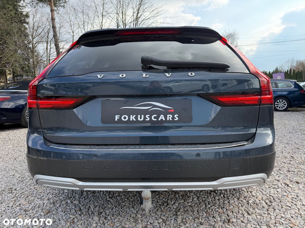 Volvo V90 Cross Country D5 AWD Pro - 11