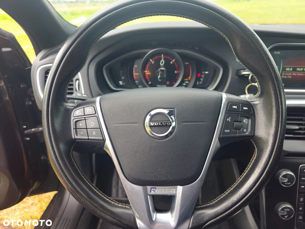 Volvo V40 D2 Drive-E SCR Momentum - 14
