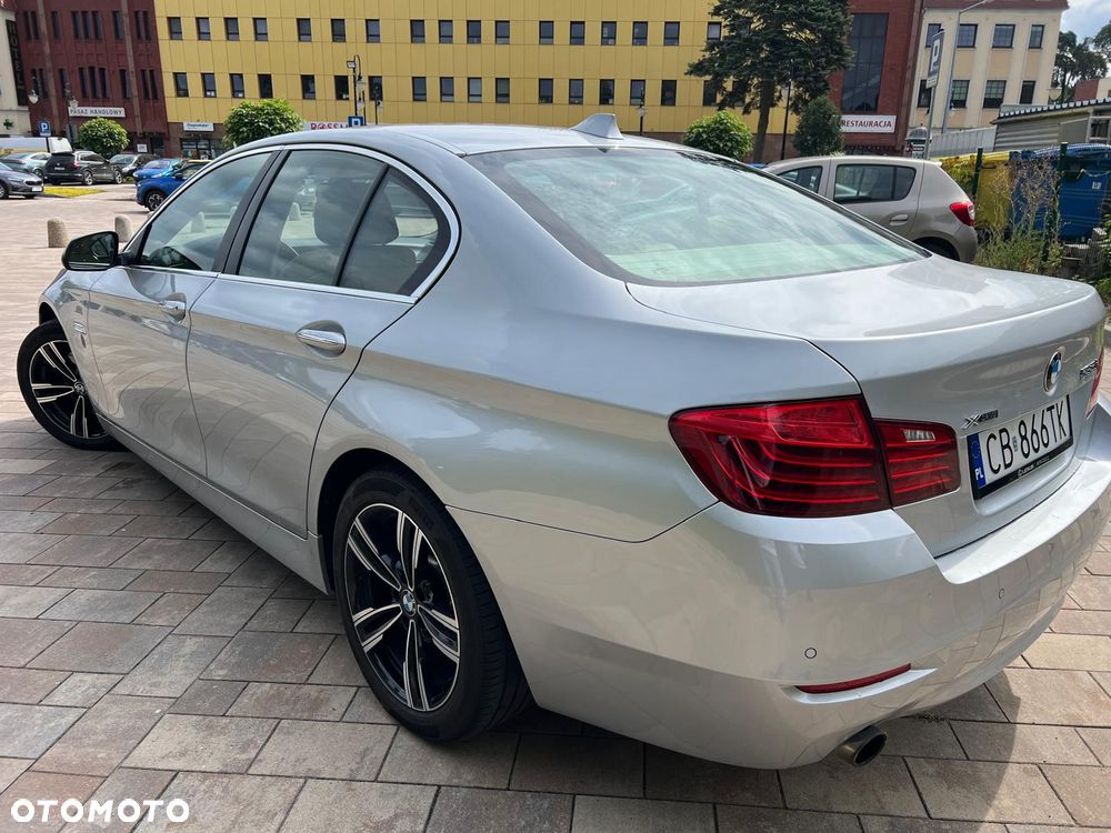 BMW Seria 5 535i xDrive - 9