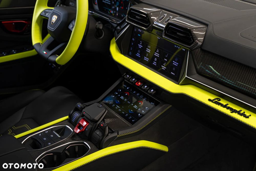 Lamborghini Urus - 10