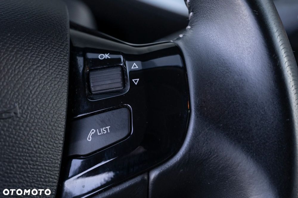 Peugeot 308 1.2 PureTech GPF Active S&S - 10