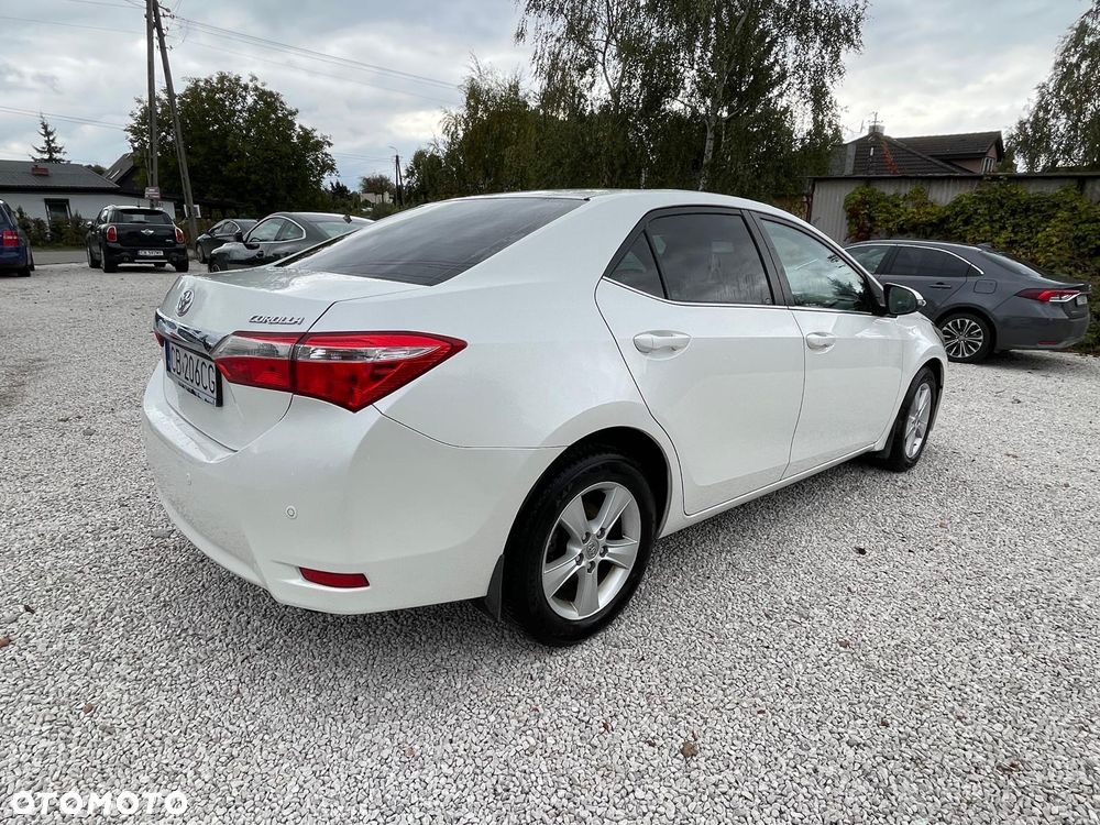 Toyota Corolla 1.6 Premium - 3