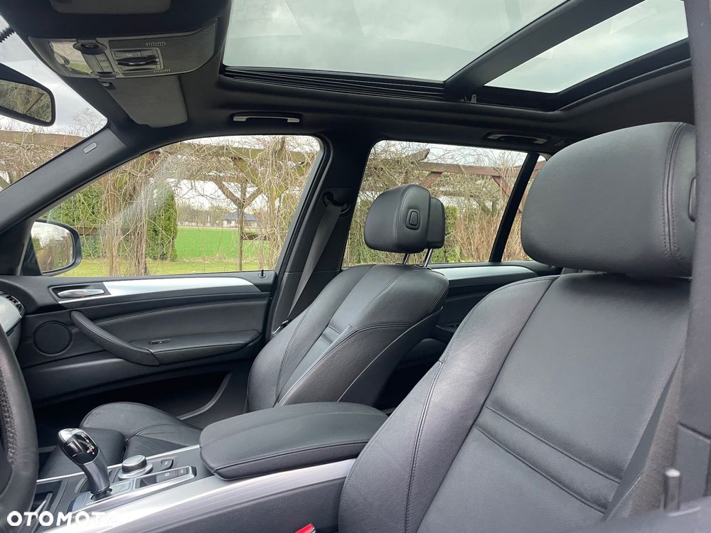 BMW X5 xDrive35d - 14