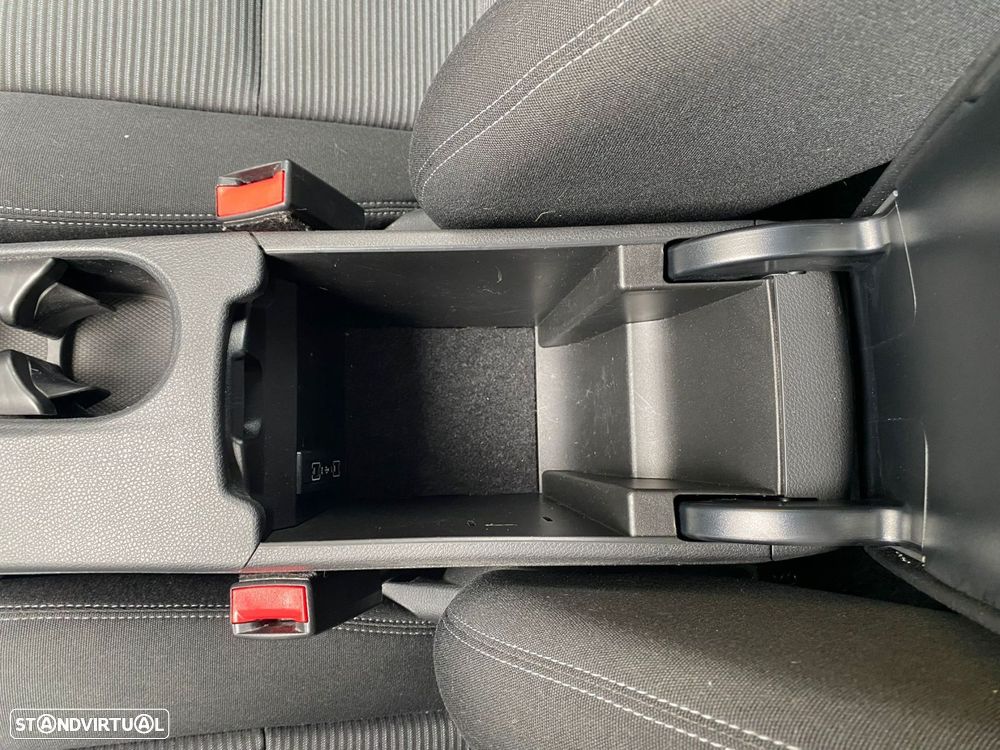 Mercedes-Benz B 180 d Style - 34