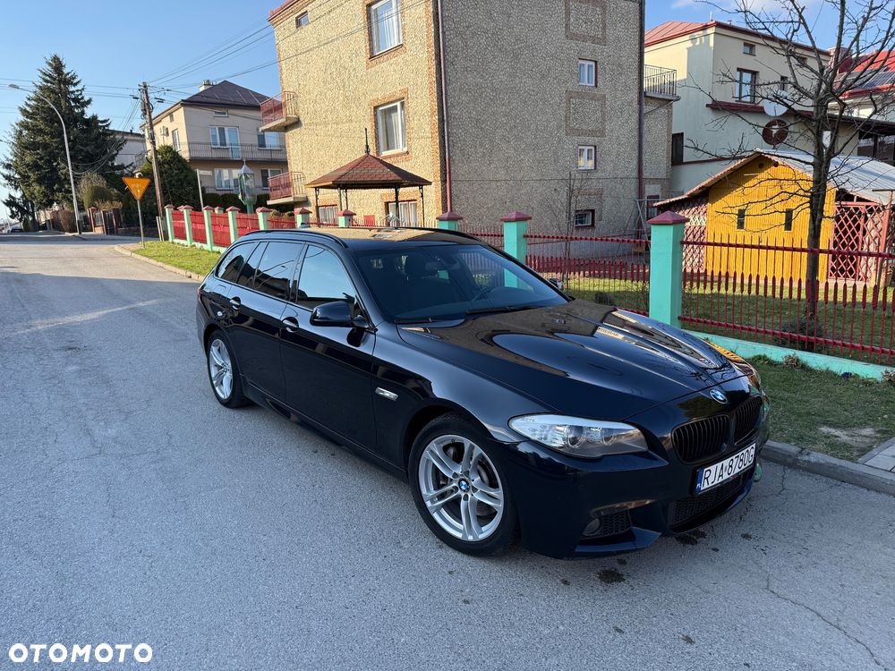 BMW Seria 5 525d - 2
