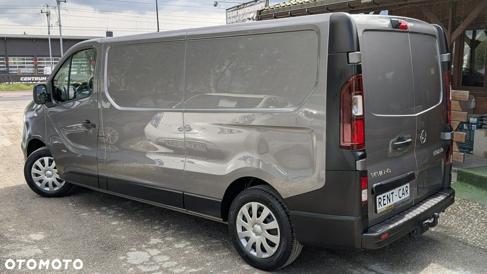 Opel Vivaro - 8