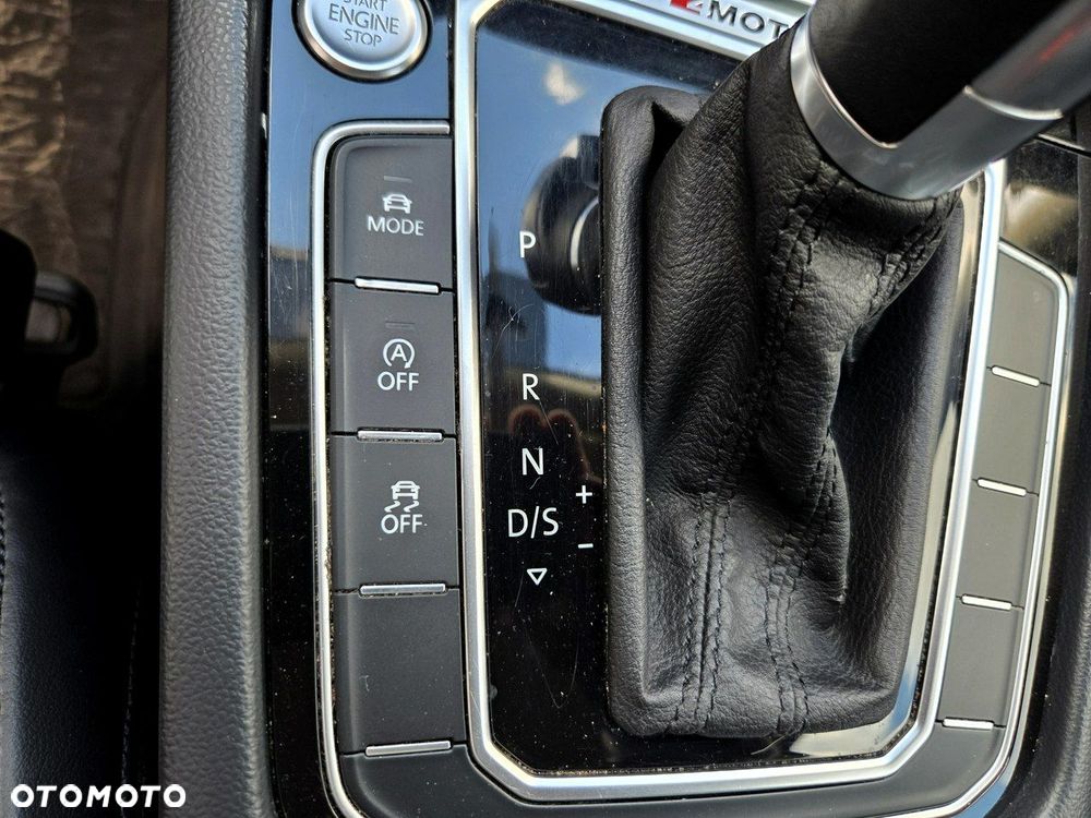 Volkswagen Passat - 21