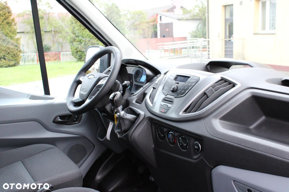Ford Transit - 17