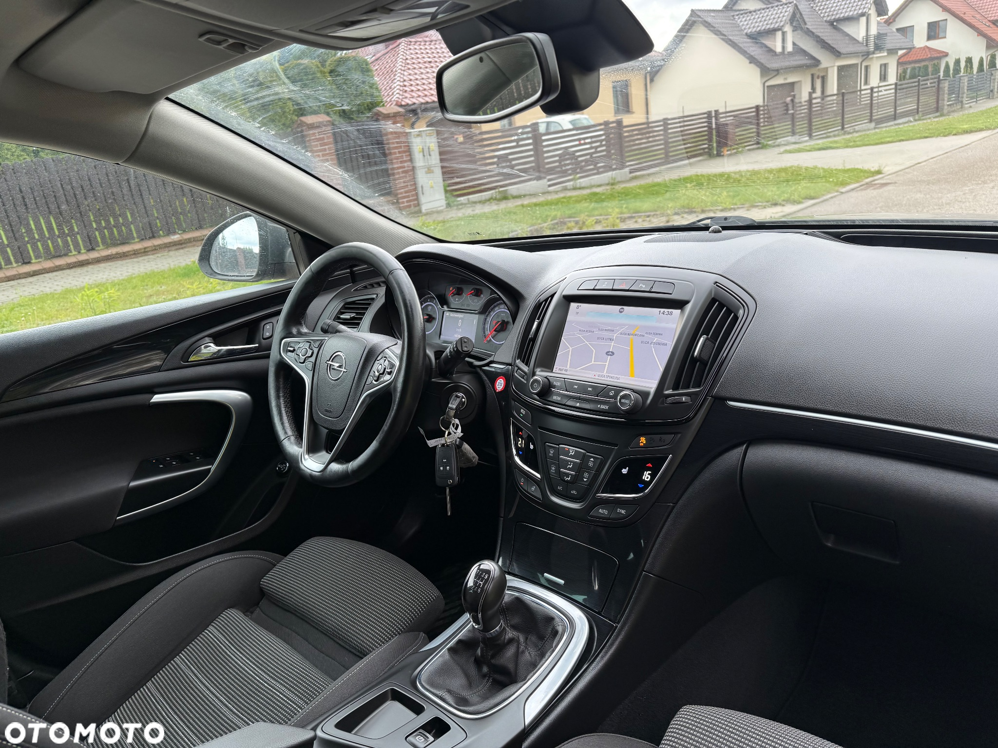 Opel Insignia - 17