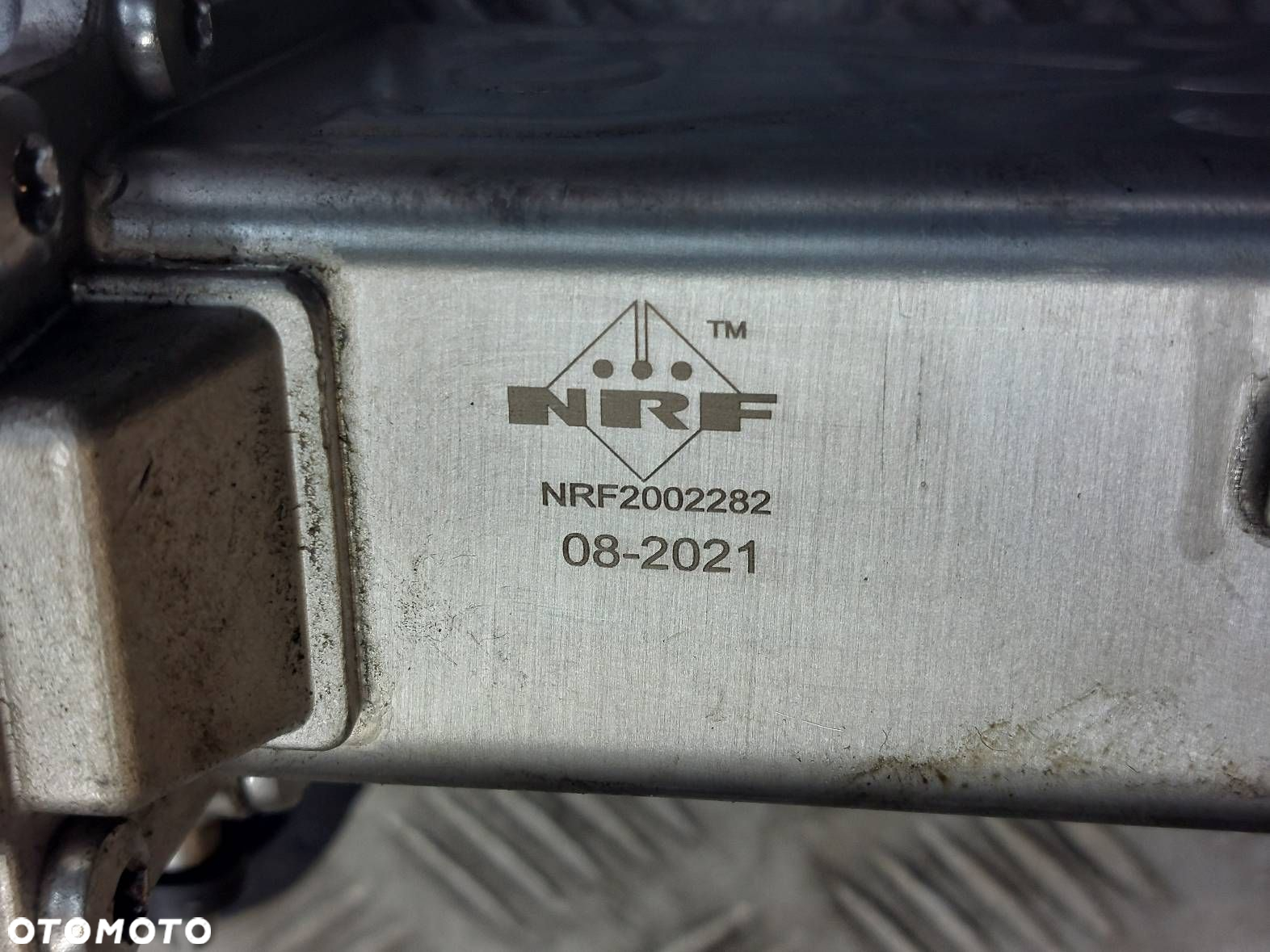 ZAWÓR EGR CHŁODNICZKA AUDI A3 8P 2.0 TDI CFFB - 4