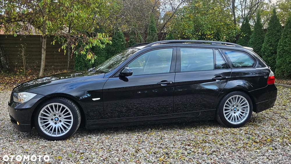 BMW Seria 3 325i Touring - 5