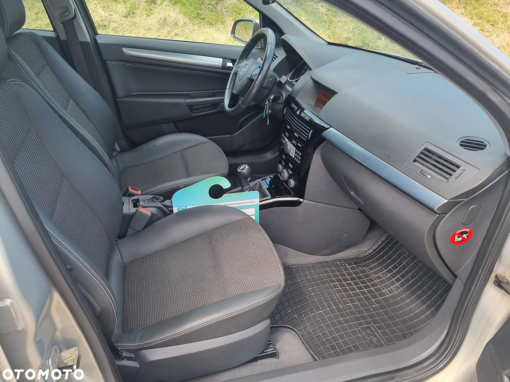 Opel Astra 1.6 Caravan Cosmo - 17