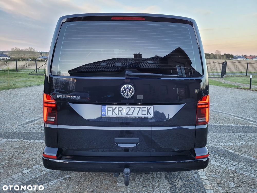 Volkswagen Multivan 2.0 TDI L1 Comfortline DSG - 23
