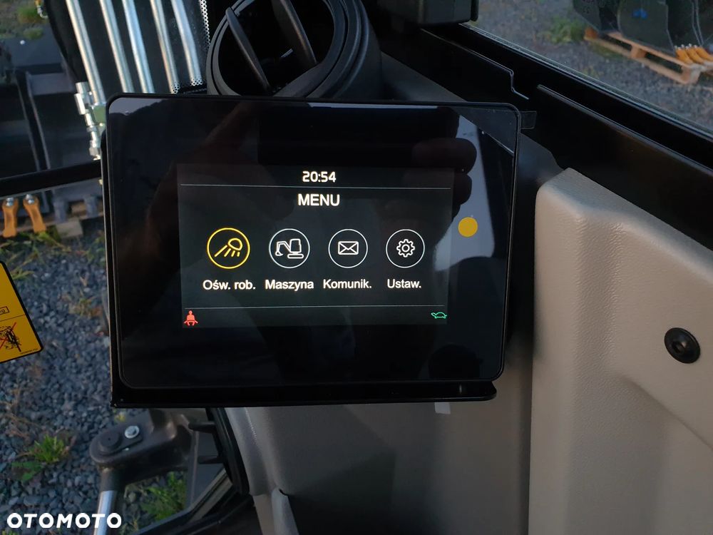 Volvo ECR40F KLIMATYZACJA NOWA DOSTĘPNA OD RĘKI, SZYBKOZŁĄCZE, DŁUGIE RAMIĘ, OBRÓT W OBRYSIE, ŁYŻKI: 300, 600, 1200MM SKARPOWA HYDRAULICZNA STEROWANA Z JOYSTICKA, PŁYWAJĄCY LEMIESZ SPYCHARKOWY - 12