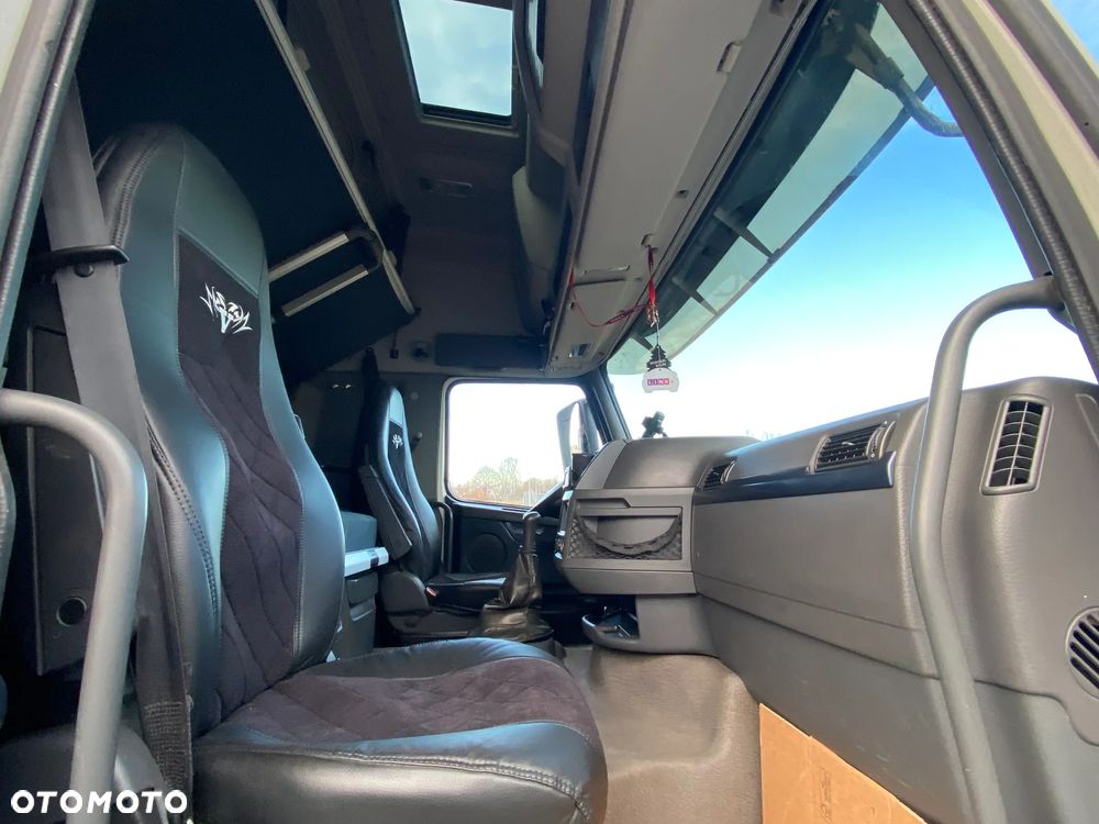 Volvo FH4XT - 11