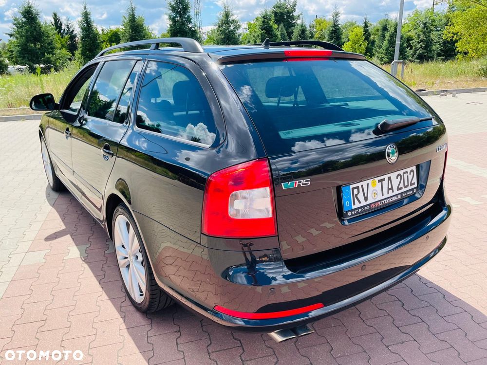 Skoda Octavia 2.0 TDI CR DPF RS - 3