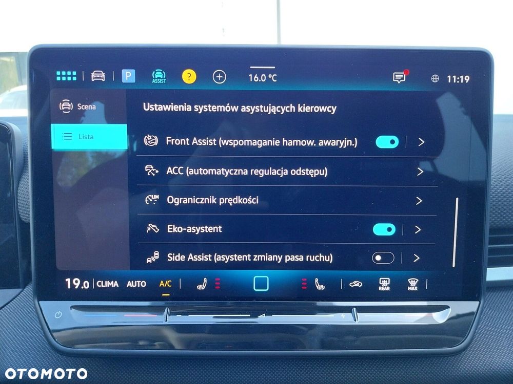 Volkswagen T-Roc 1.5 eTSI Life DSG - 14