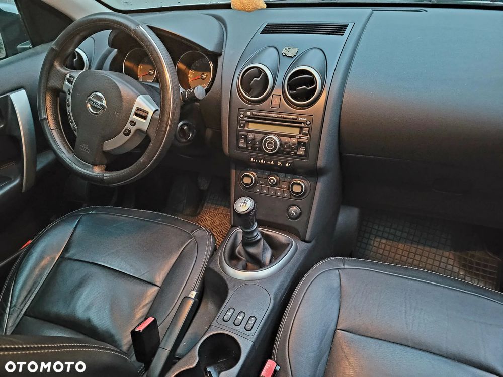 Nissan Qashqai 2.0 dCi DPF tekna - 7