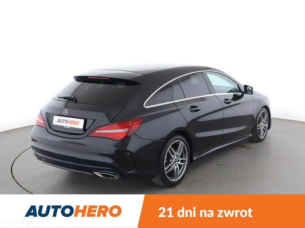 Mercedes-Benz CLA Shooting Brake 180 7G-DCT AMG Line - 7