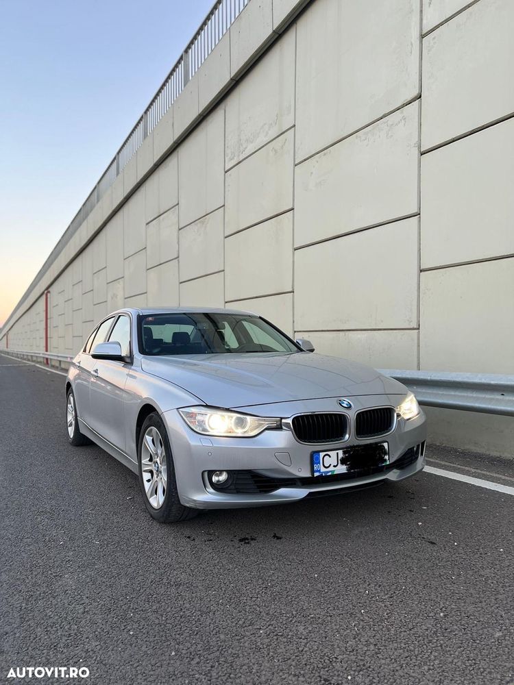 BMW Seria 3 328i xDrive Aut. - 16