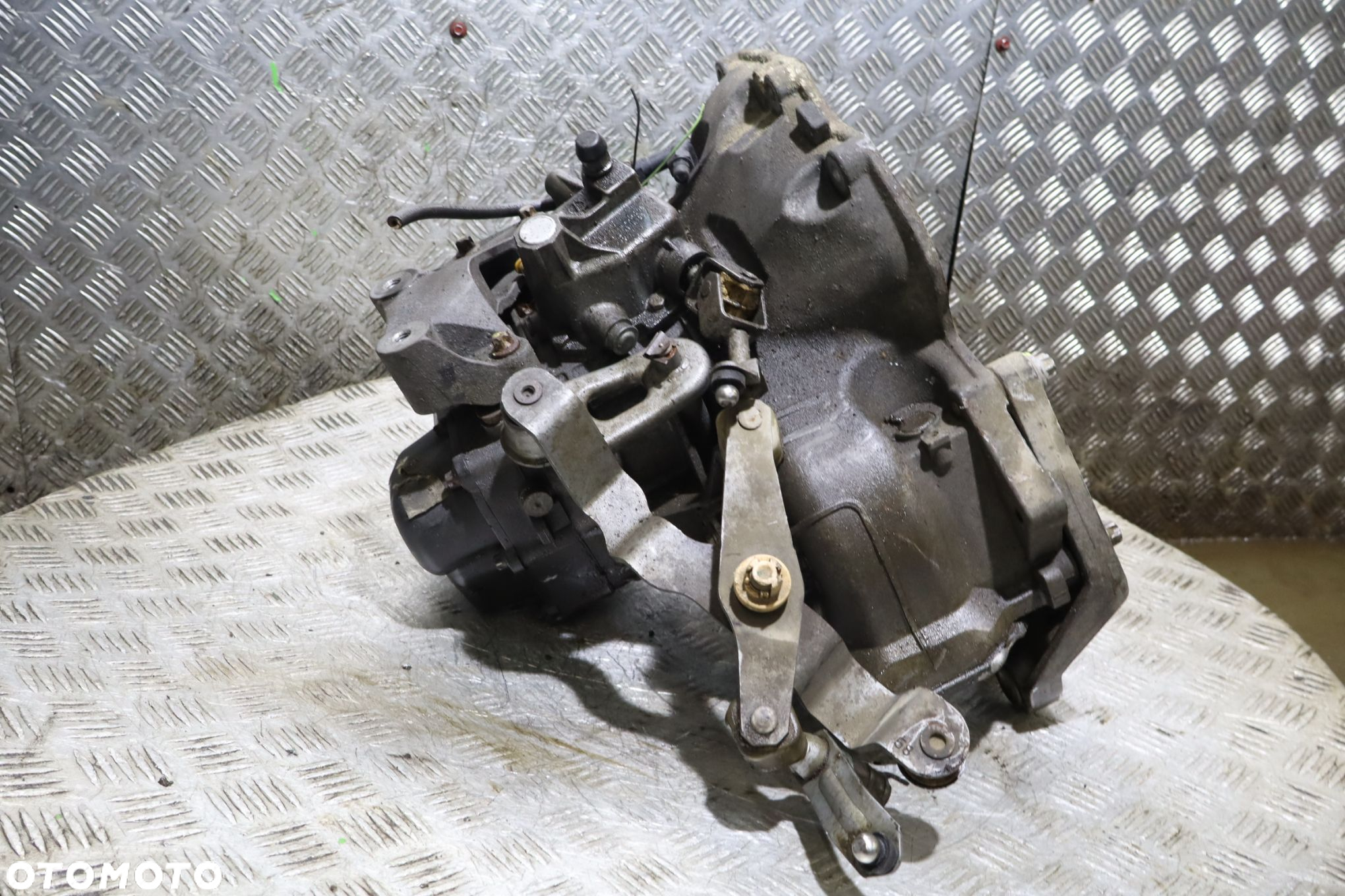 SKRZYNIA BIEGÓW 5 BIEGOWA OPEL CORSA D 1.2 2RC429 - 3