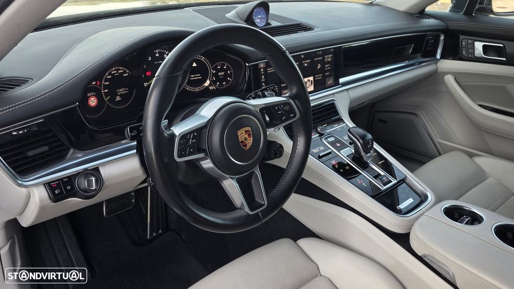 Porsche Panamera Sport Turismo 4 E-Hybrid Platinum Edition - 9