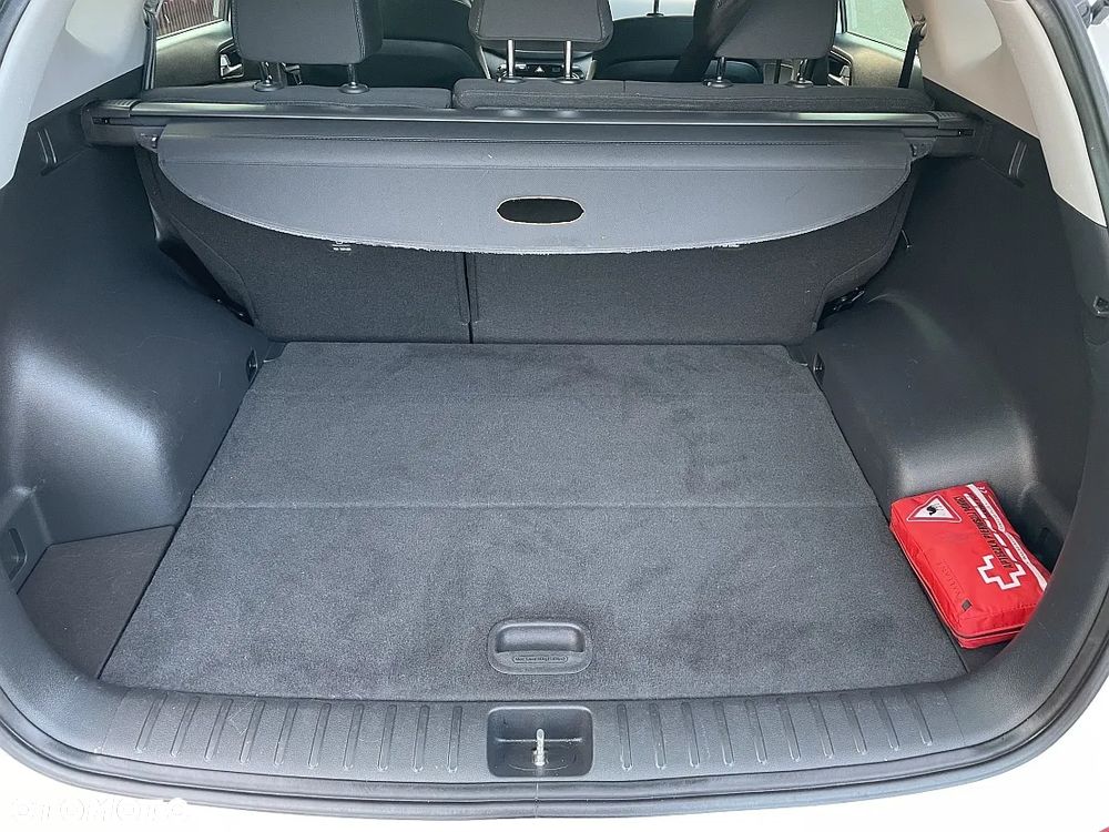 Hyundai Tucson 2.0 CRDI BlueDrive GO 2WD - 24