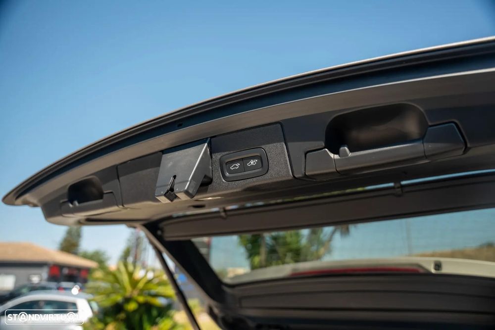 Volvo XC 60 T8 AWD Recharge Ultimate Bright — fotografia 29