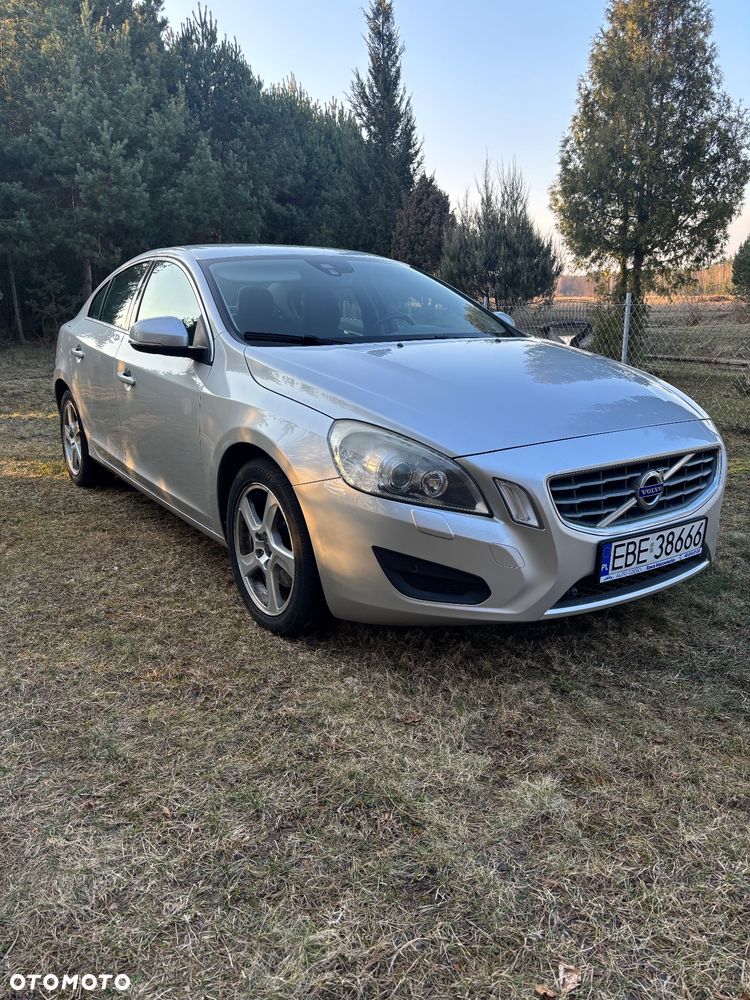 Volvo S60 - 3