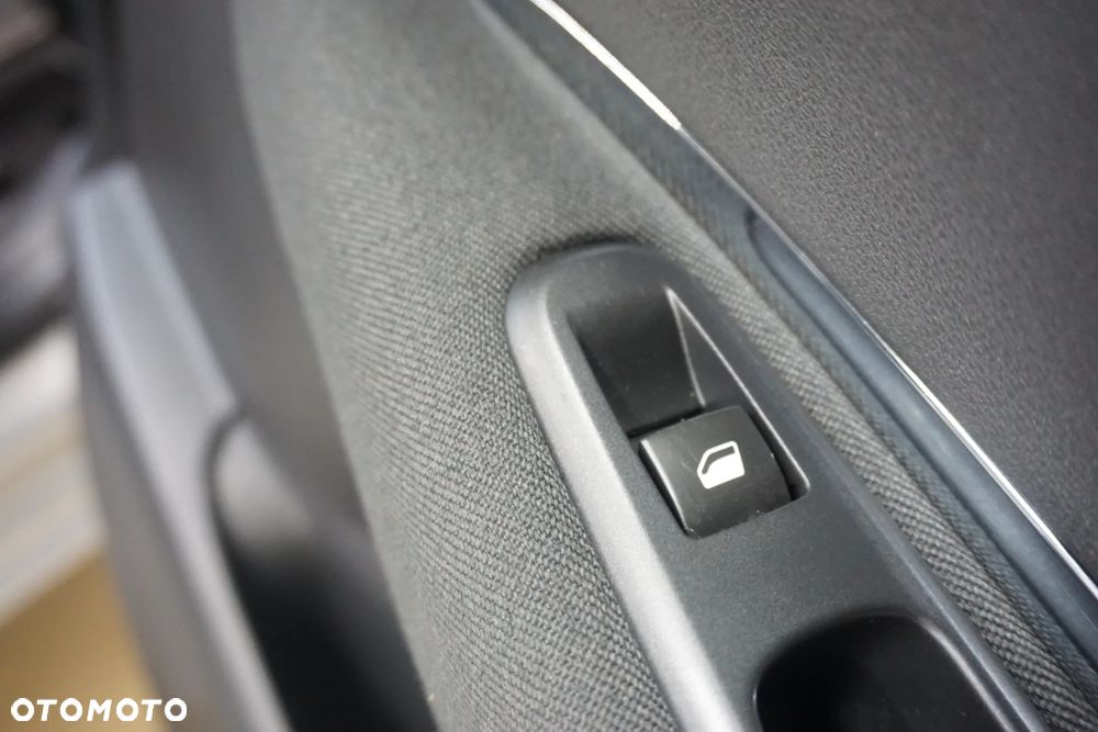 Peugeot 5008 HDI FAP 160 Automatik Active - 31