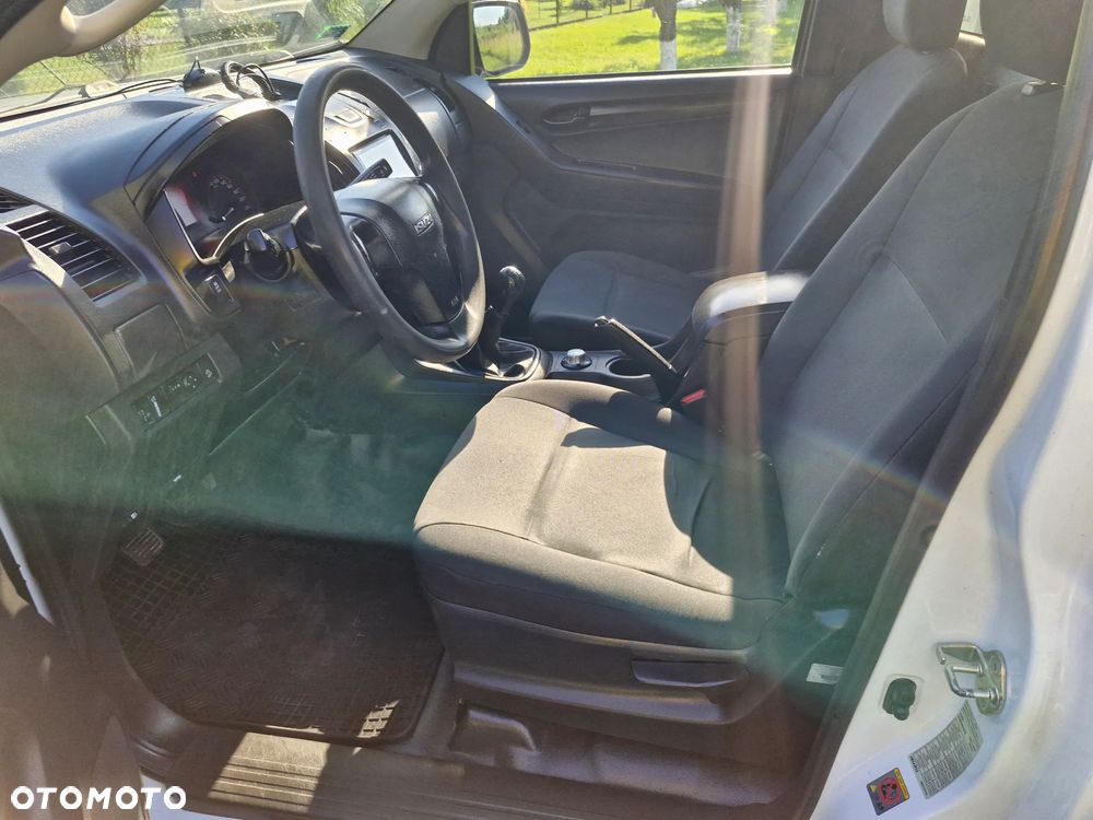 Isuzu D-Max - 16