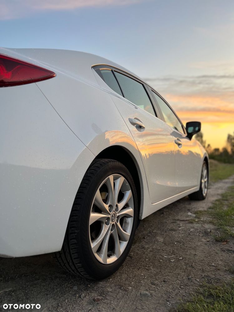 Mazda 3 - 9