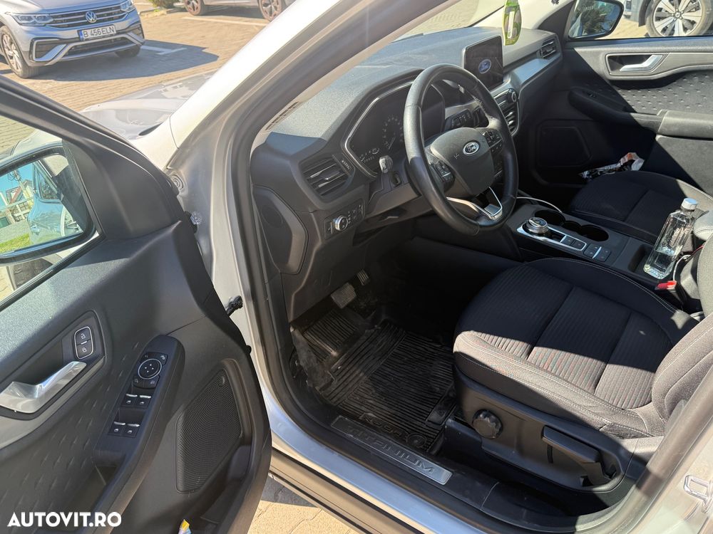 Ford Kuga 1.5 EcoBlue A8 FWD Titanium - 3