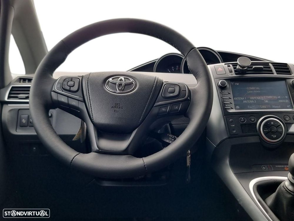 Toyota Verso 1.6 D-4D Comfort - 10