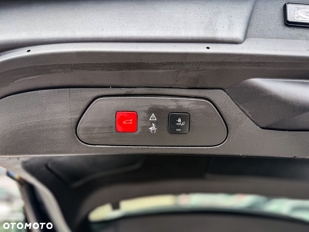 Opel Grandland X 1.2 Start/Stop Business Elegance - 26