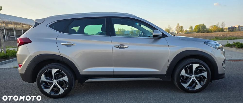 Hyundai Tucson blue 1.7 CRDi 2WD Passion Plus - 8