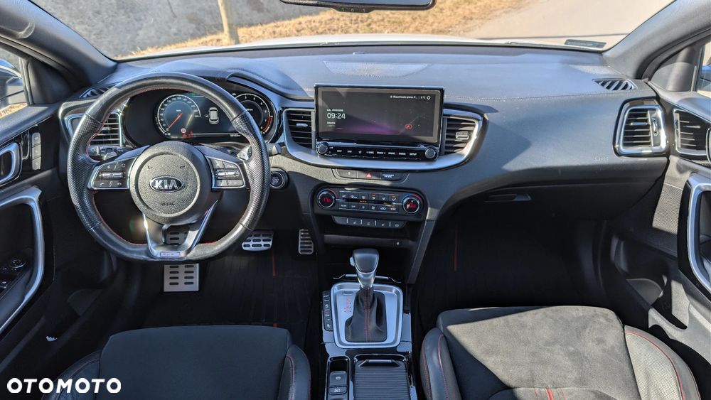 Kia ProCeed - 11