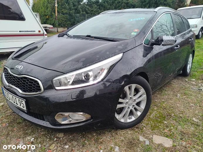 Kia Ceed 1.6 CRDi 128 Dream-Team Edition - 3