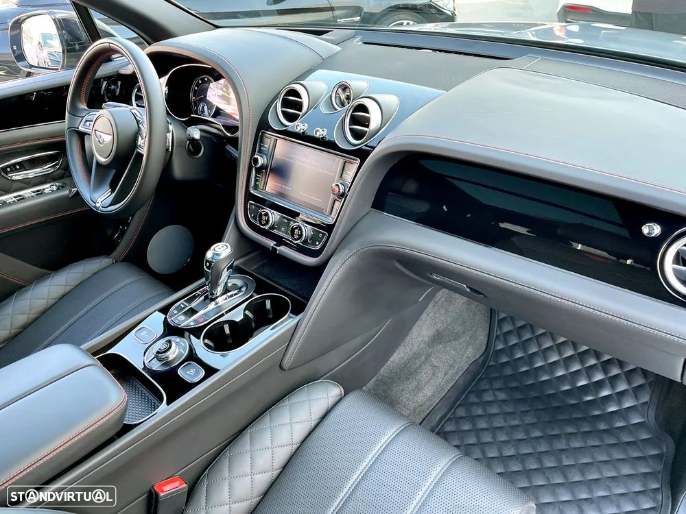 Bentley Bentayga V8 - 43