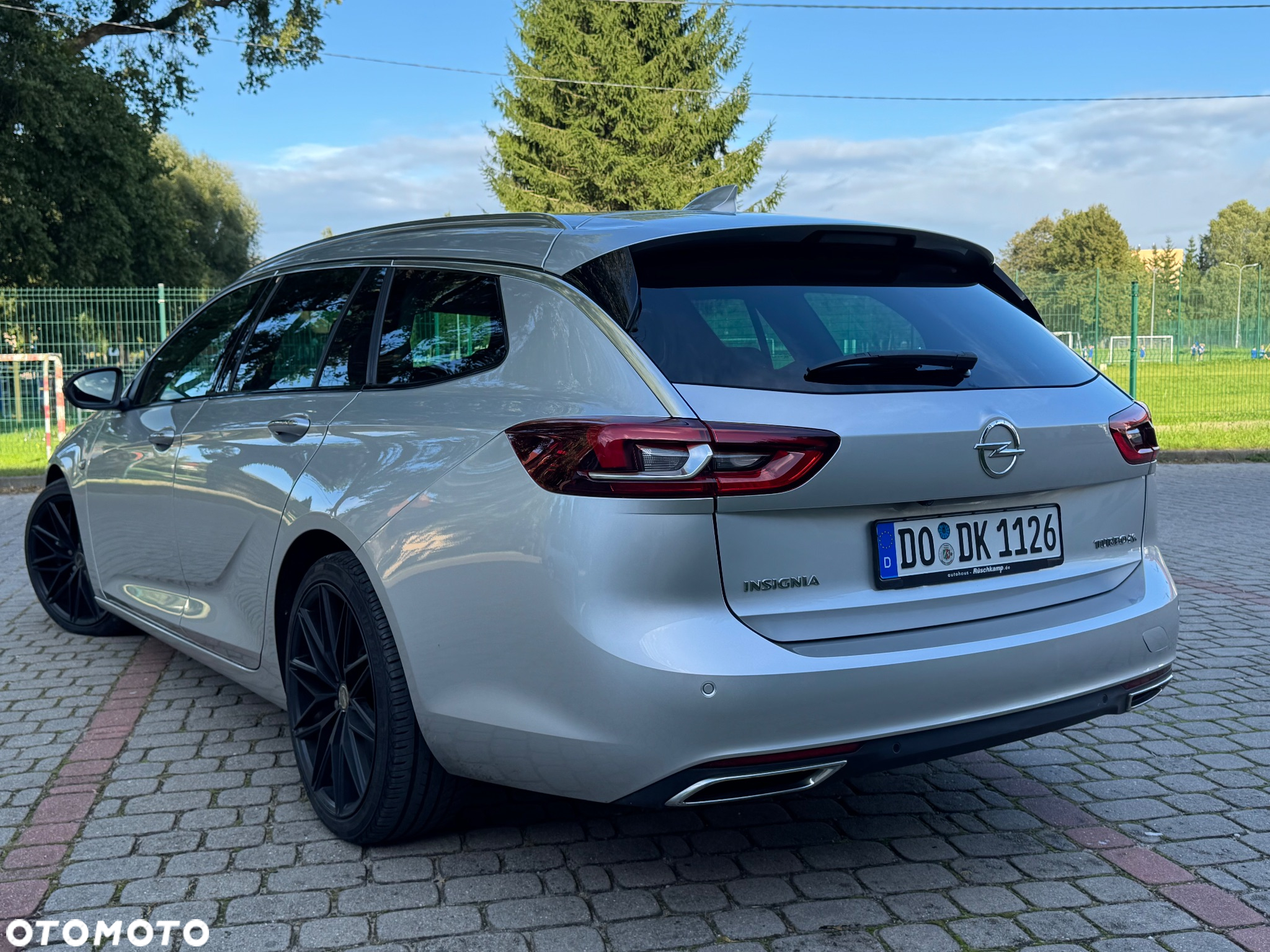 Opel Insignia Sports Tourer 2.0 Direct Inj Trb 4x4 Ultimate Exclusive - 4