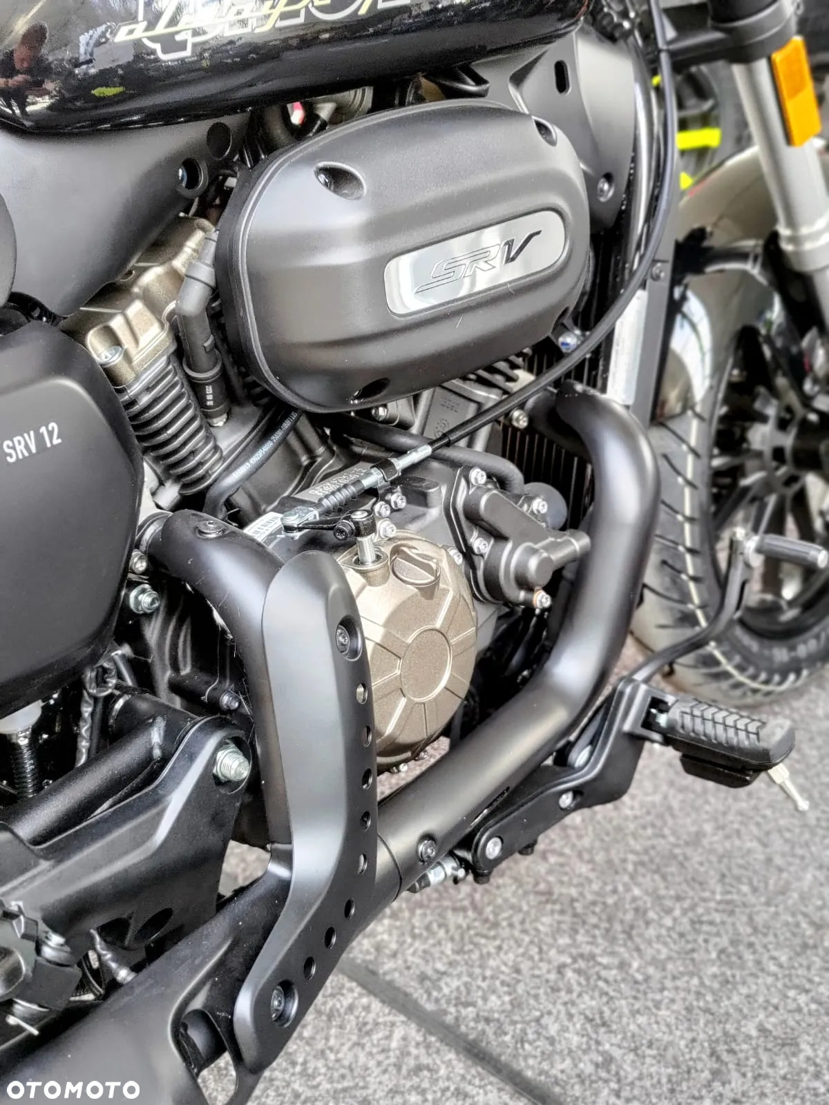 QJMOTOR SRV 125 - 9