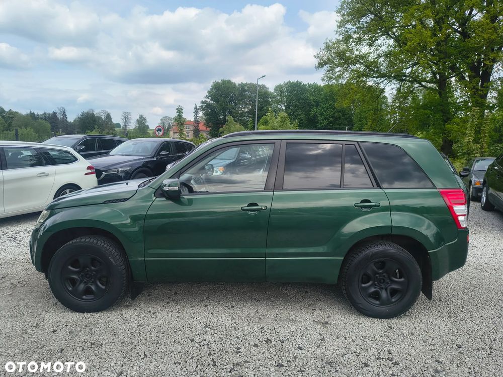 Suzuki Grand Vitara 2.0 Comfort Style - 10