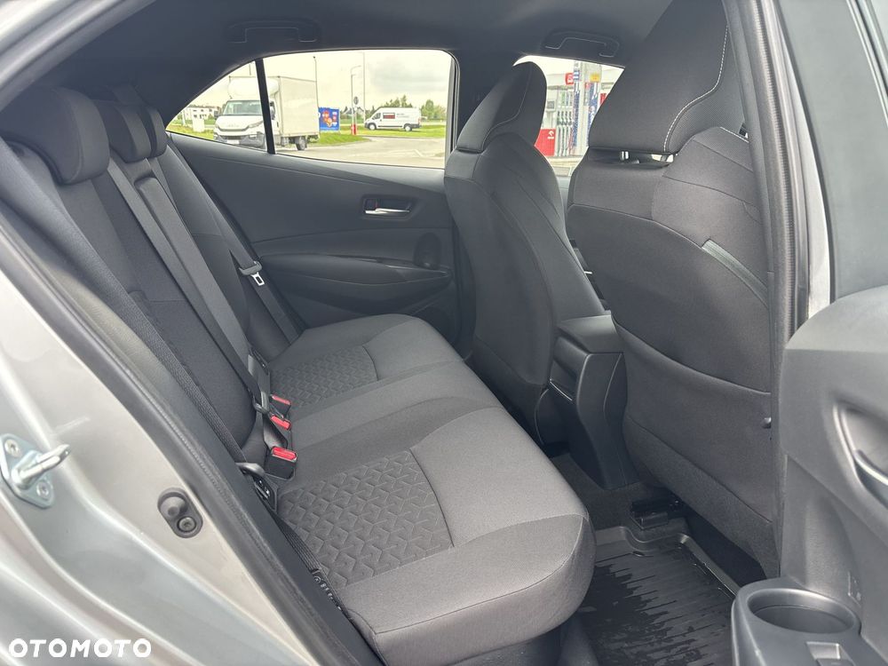 Toyota Corolla - 11