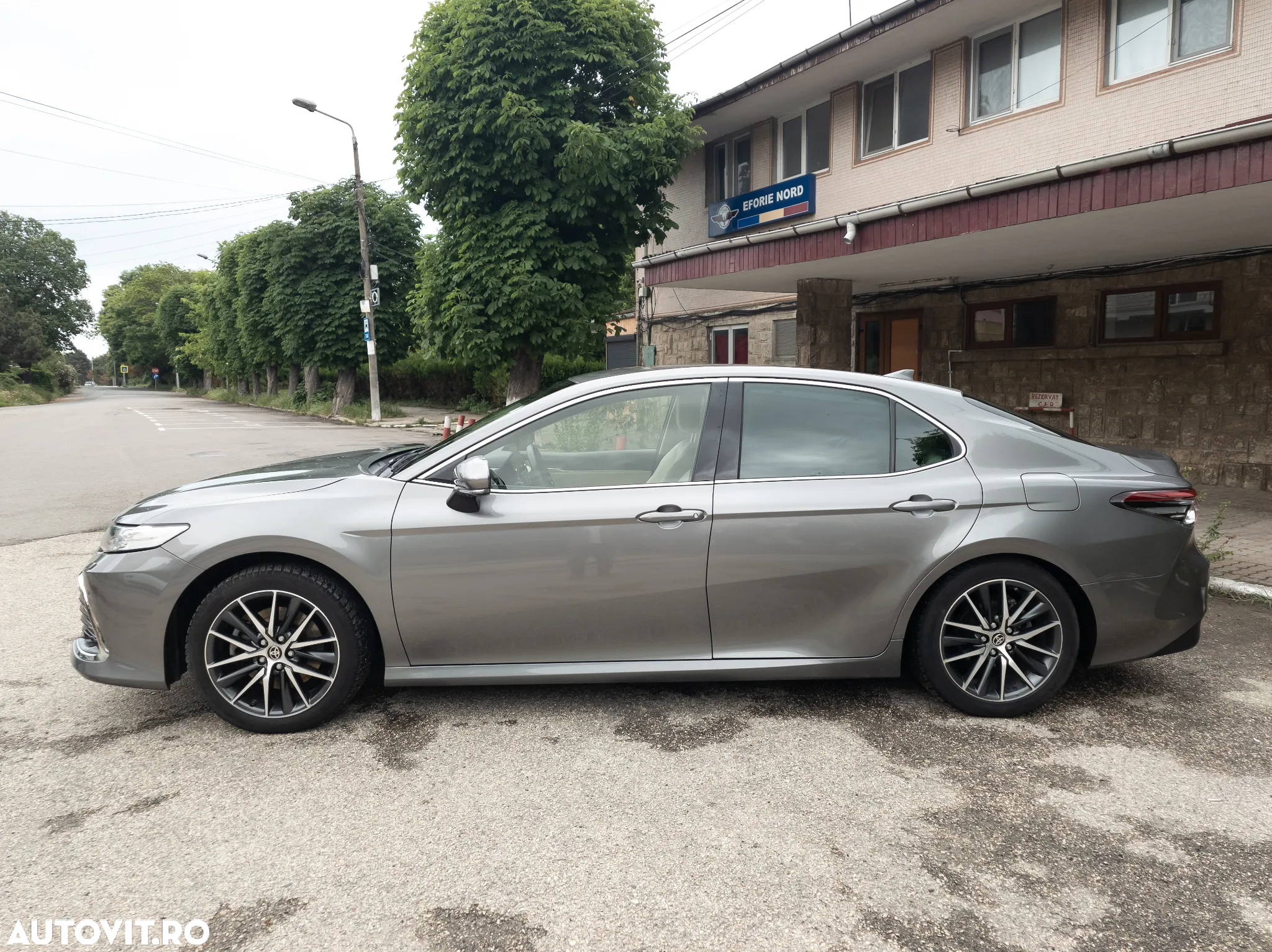 Toyota Camry 2.5 Hybrid Exclusive - 3